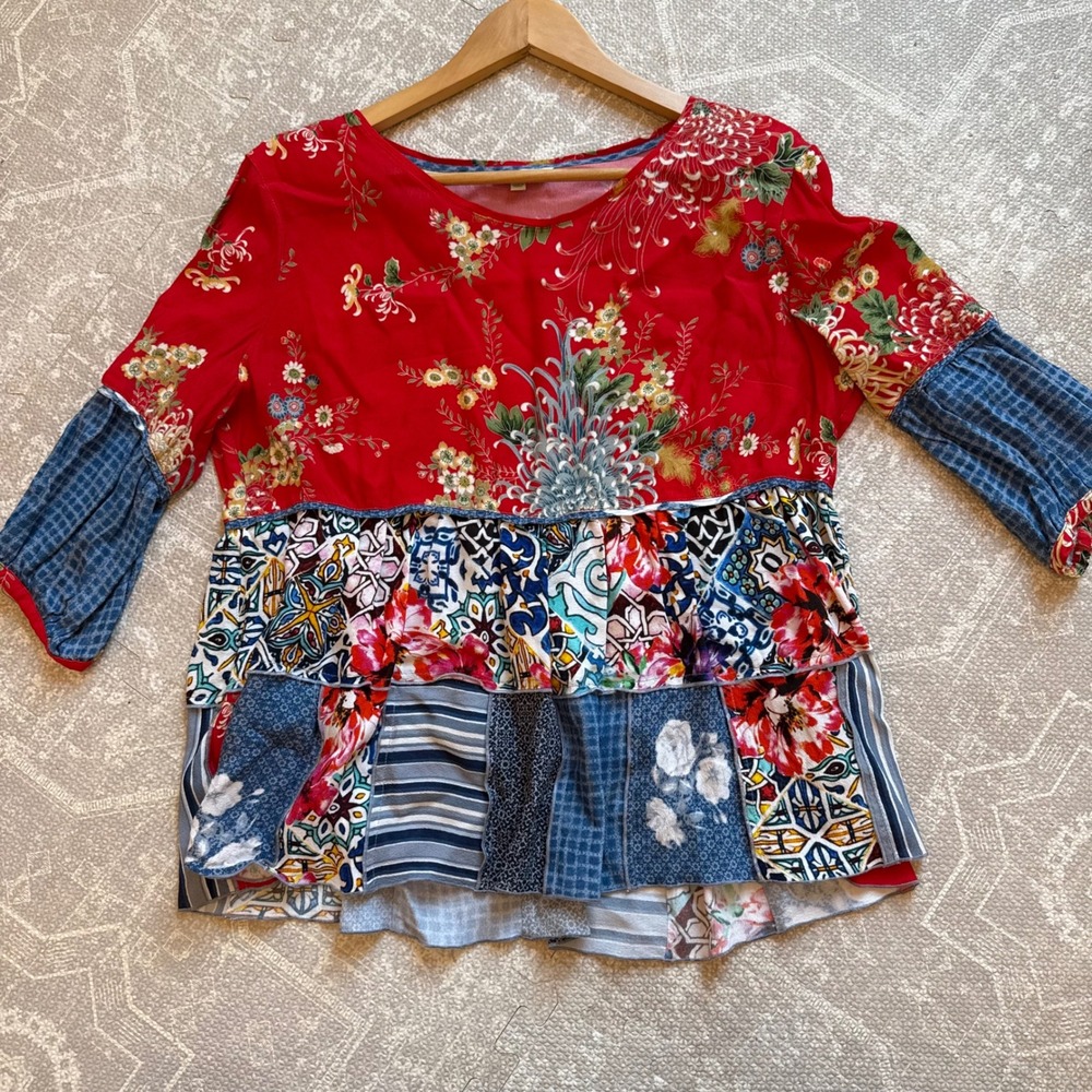 John Mark Patchwork Tunic Top Womens PL Red Floral Mixed Media Bell Sleeve